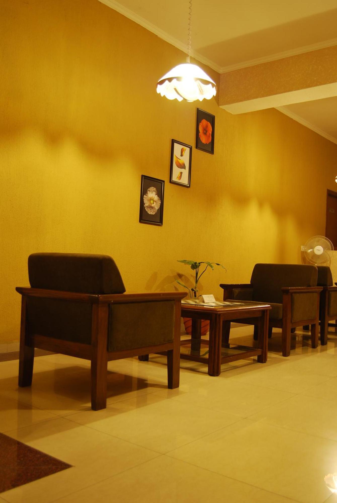 Hotel Mg Regency Baddi Exterior foto